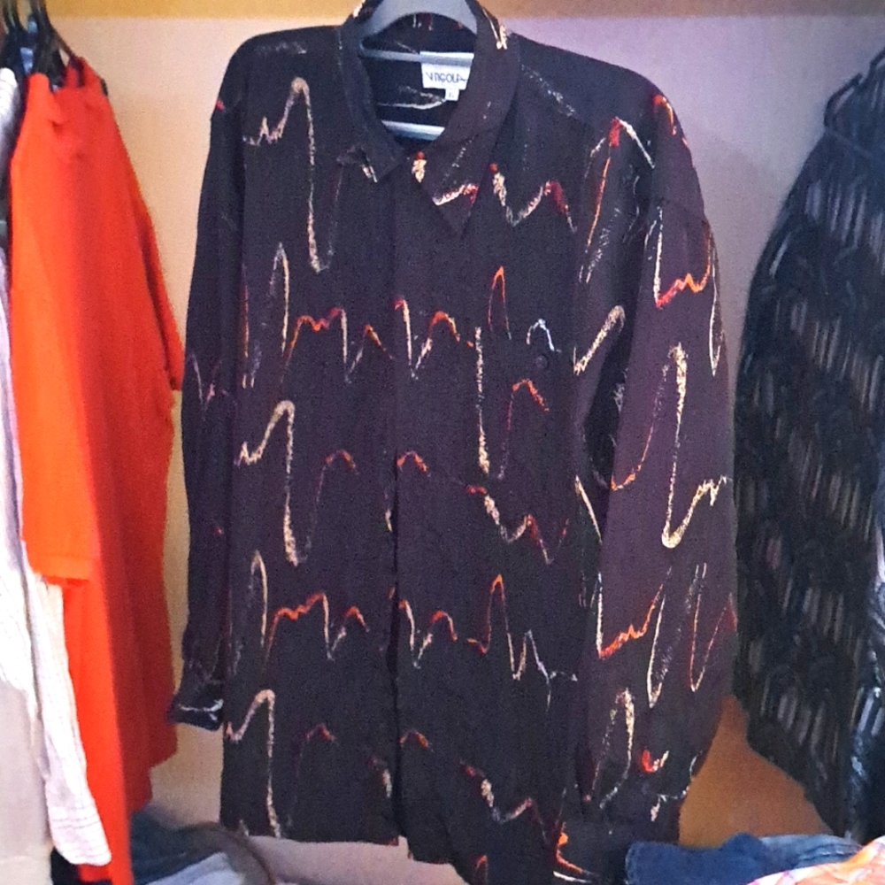 Virgola XL Button Up T-Shirt